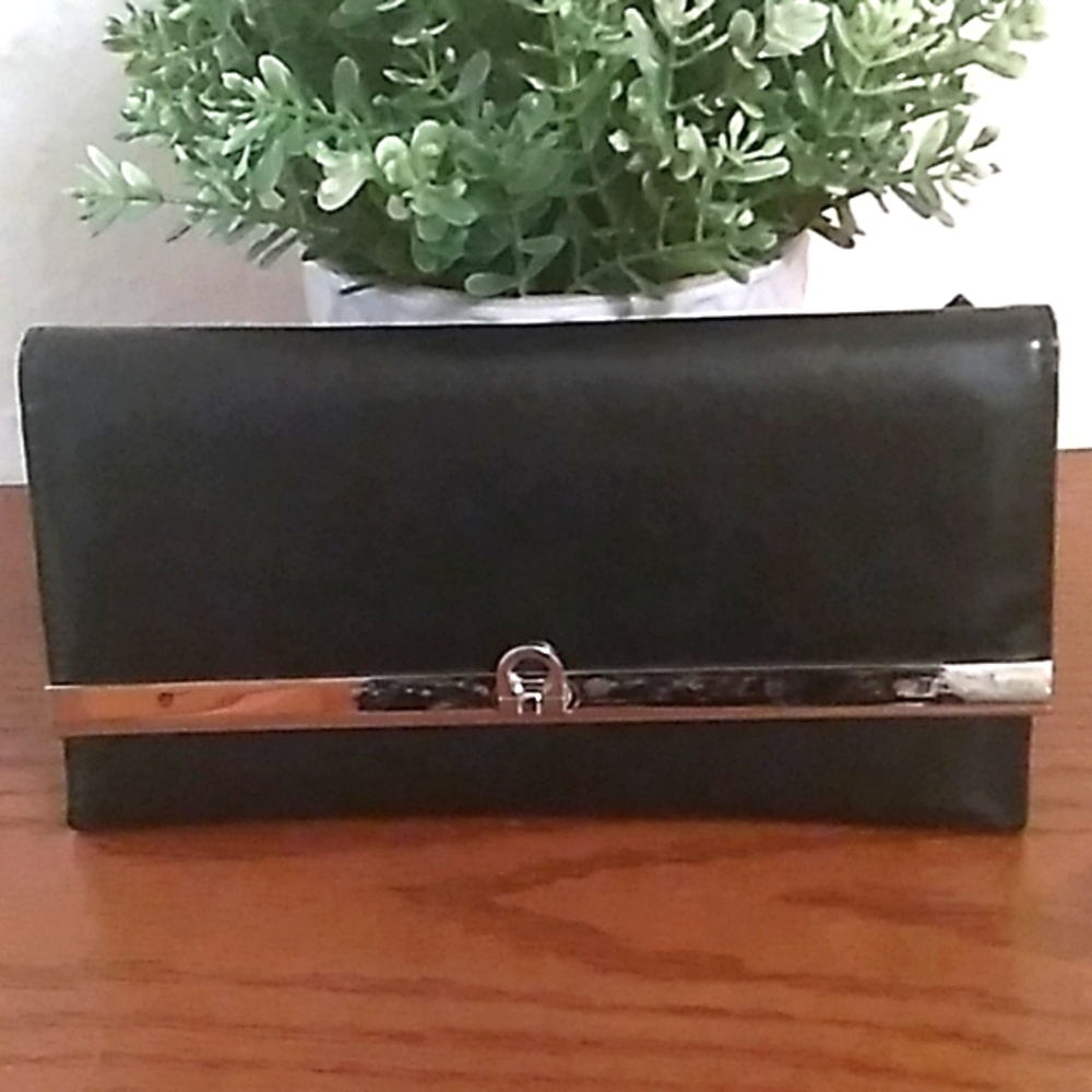 Black full size wallet